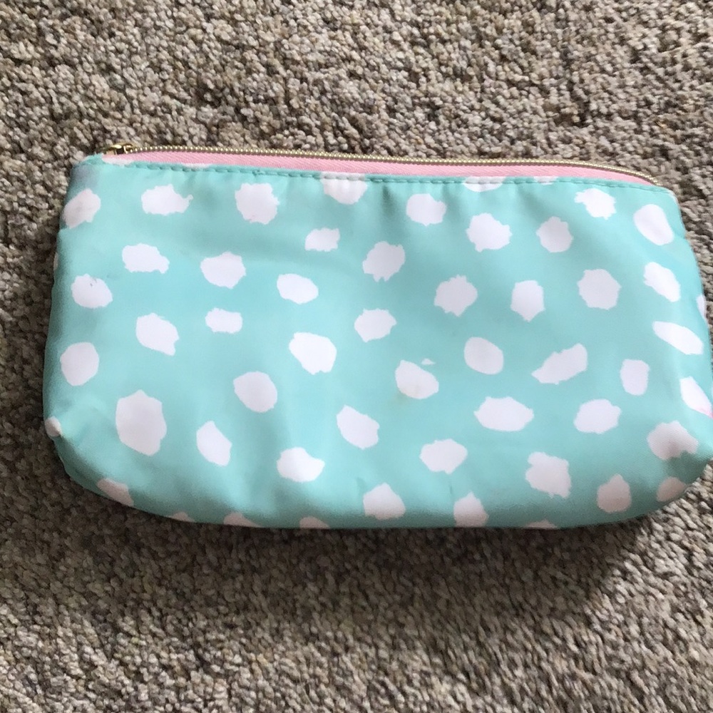 Makeup bag